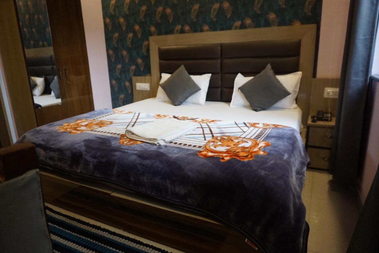 Hotel Kaanha Residency Inn By Shree Krishna Hospitality Rishīkesh Eksteriør billede
